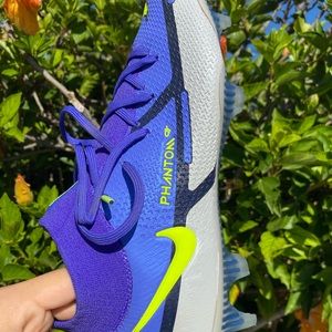 Nike Phantom GT size 9.5 mens